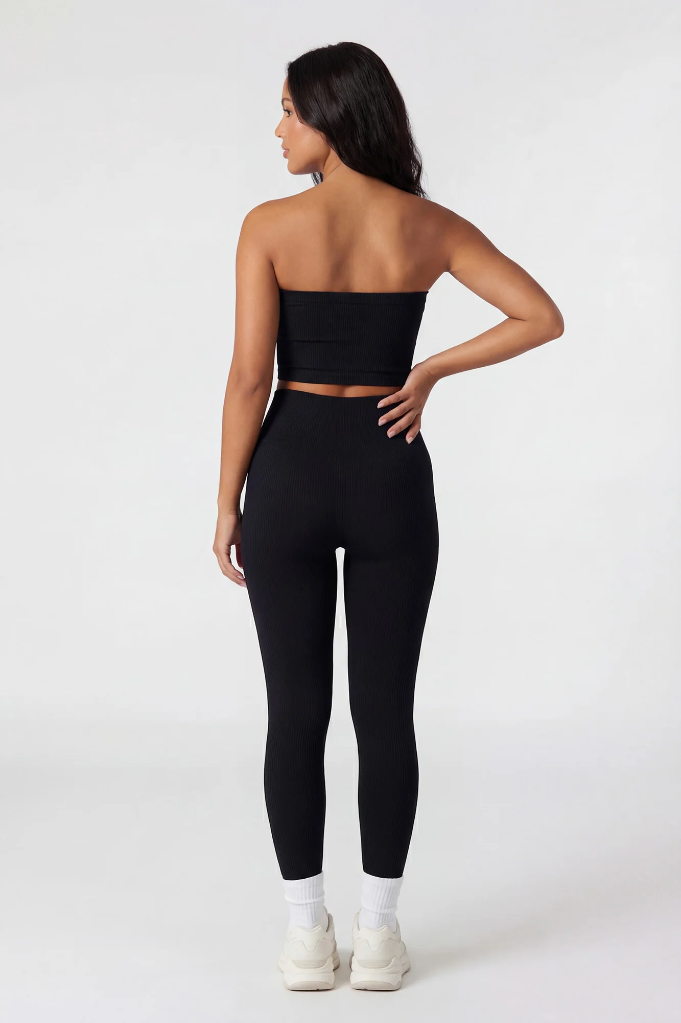 1699-seamless-ribbed-cropped-tube-top-5.webp Seamless Ribbed Cropped Tube Top
