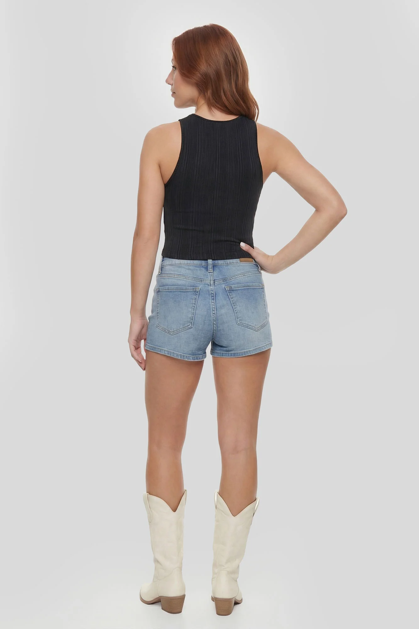 1925-seamless-ribbed-high-neck-tank-4.webp Seamless Ribbed High Neck Tank