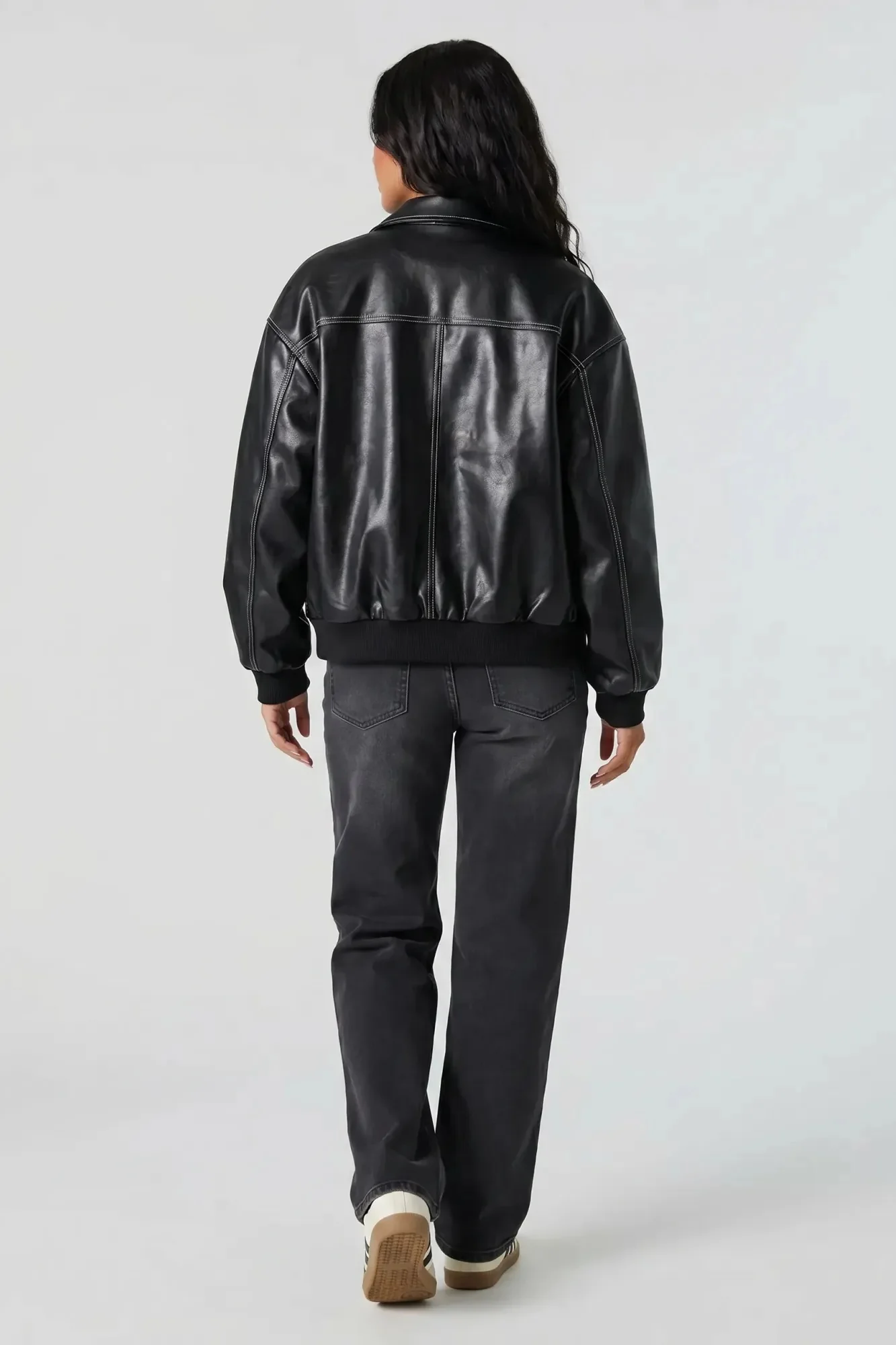 2522-oversized-faux-leather-jacket-4.webp Oversized Faux Leather Jacket