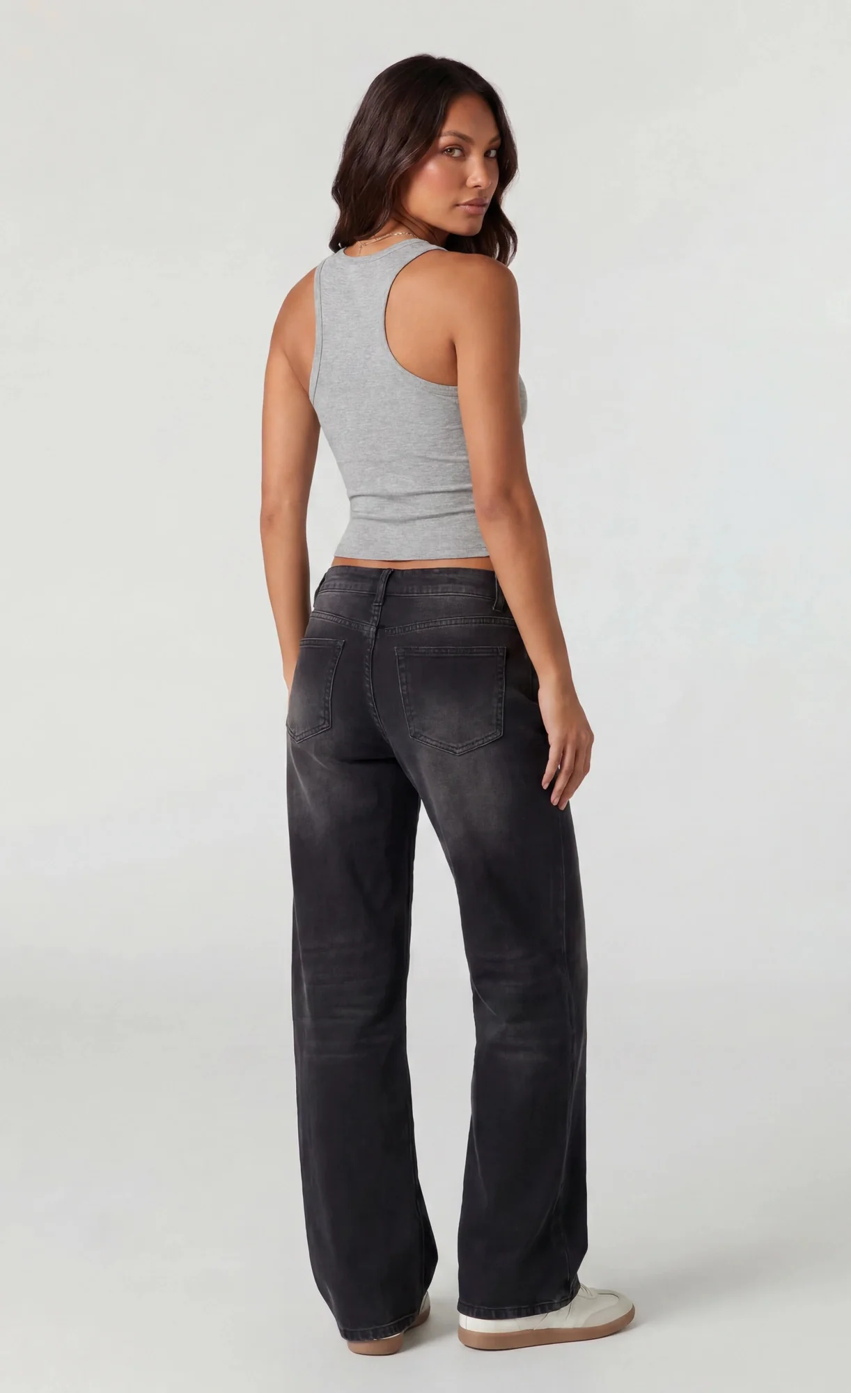 2682-notch-neckline-tank-2.webp Notch Neckline Tank