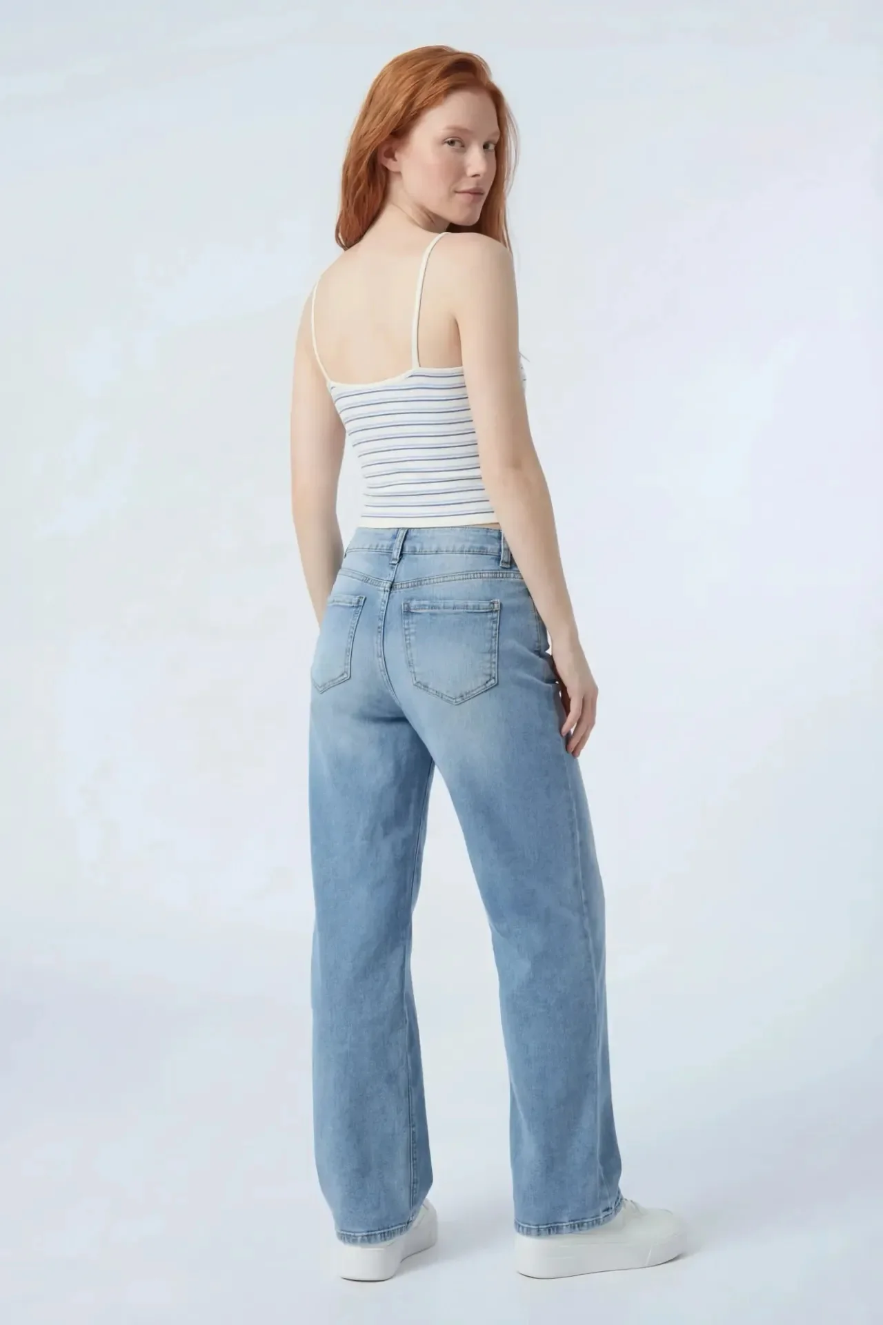 3166-low-rise-baggy-light-jean-2.webp Low Rise Baggy Light Jean