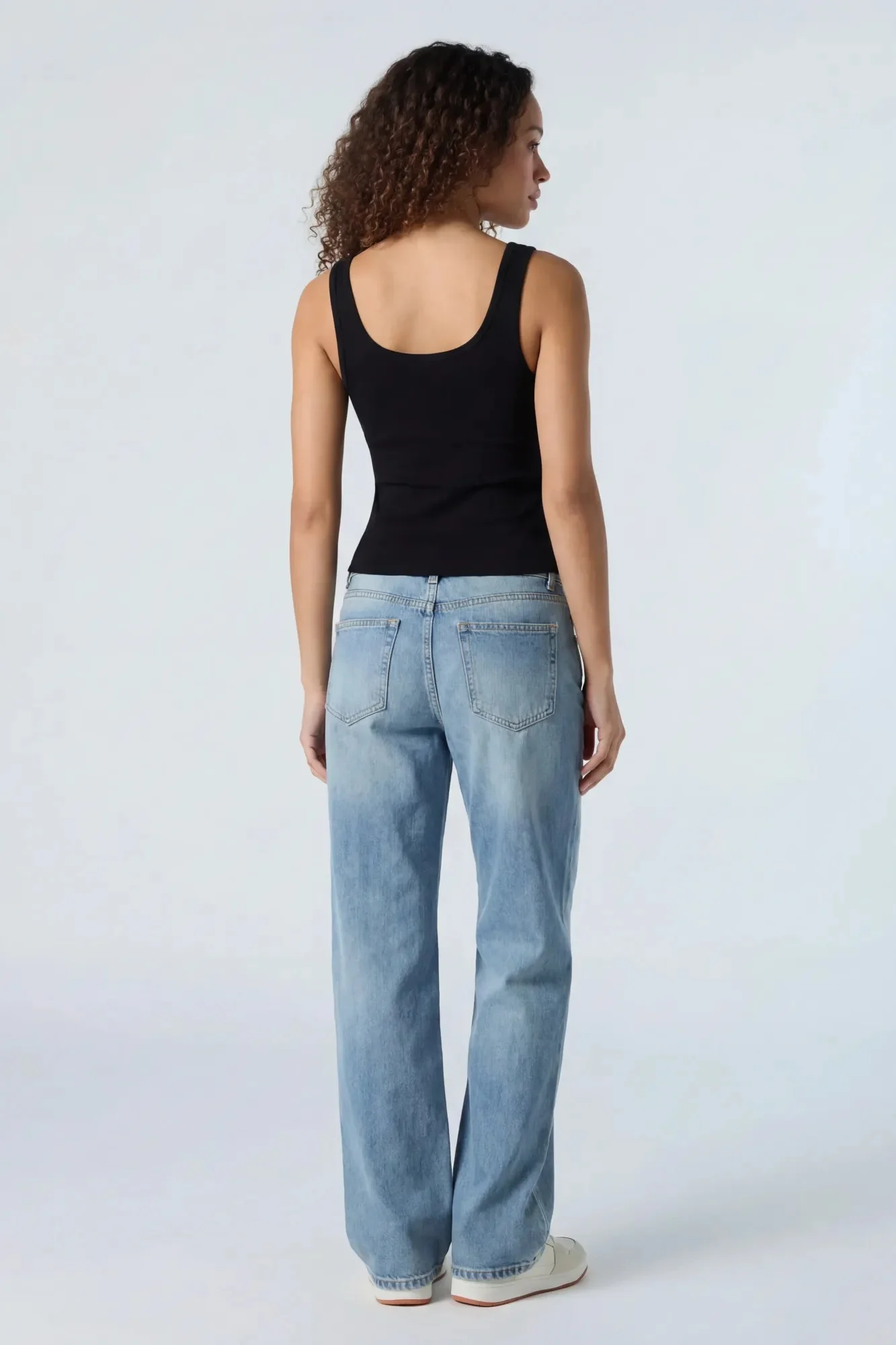 Henley Tank
