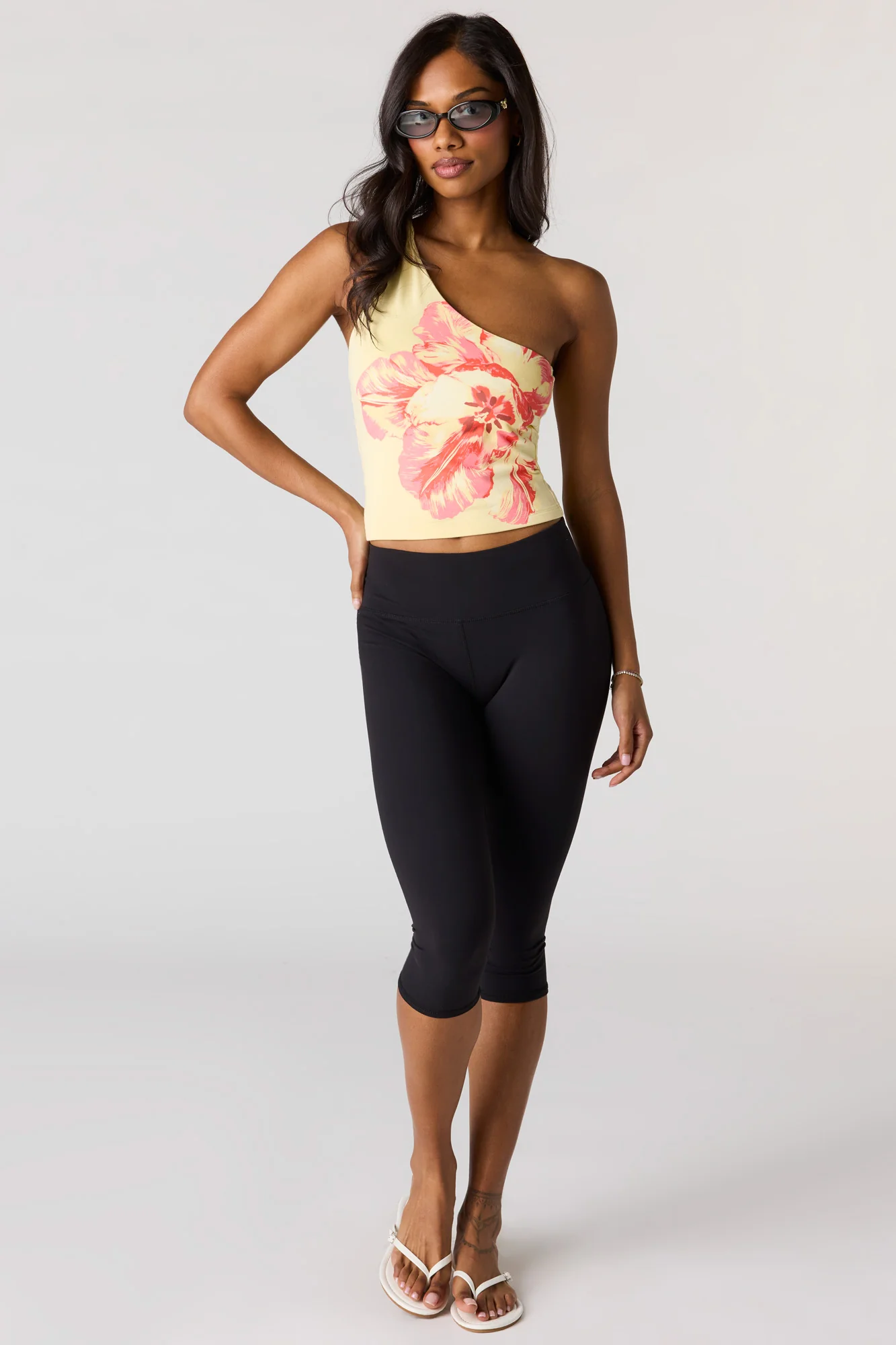 3525-one-shoulder-tank-3.webp One Shoulder Tank