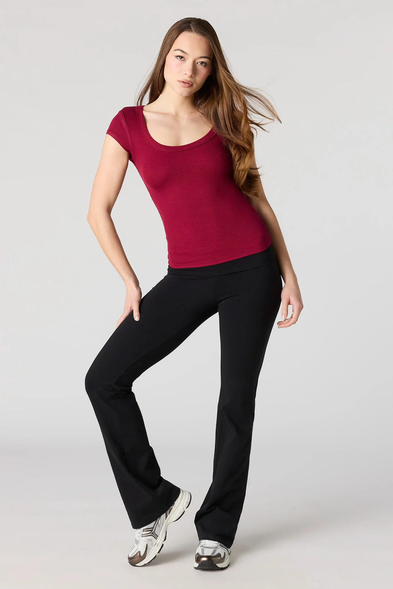 3666-ribbed-scoop-neck-t-shirt-18.webp Ribbed Scoop Neck T-Shirt