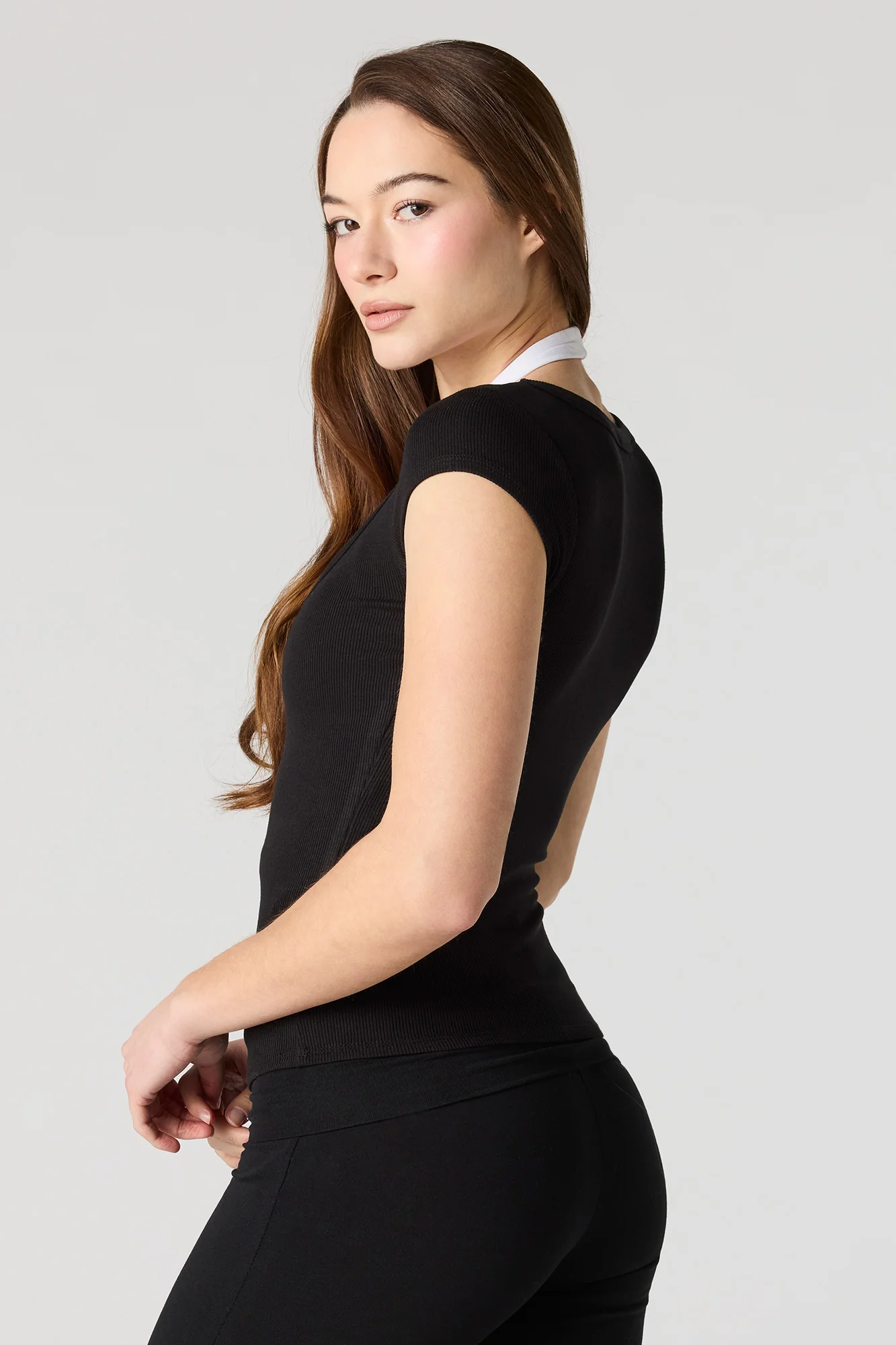 3666-ribbed-scoop-neck-t-shirt-5.webp Ribbed Scoop Neck T-Shirt