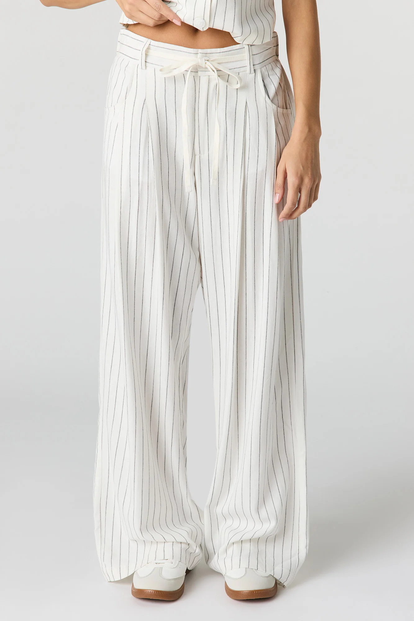 Linen-Blend Drawstring Trouser