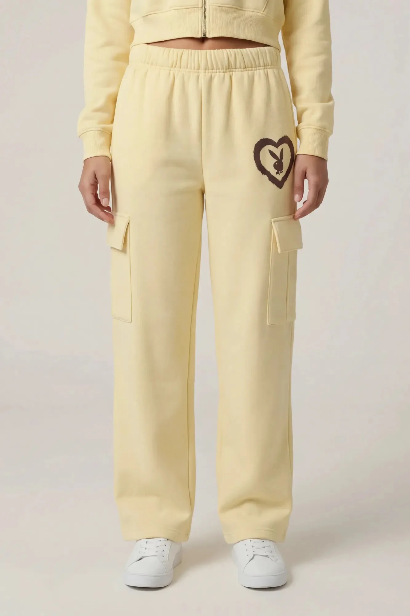 5045-playboy-fleece-wide-leg-cargo-sweatpant-3.webp Playboy Fleece Wide Leg Cargo Sweatpant