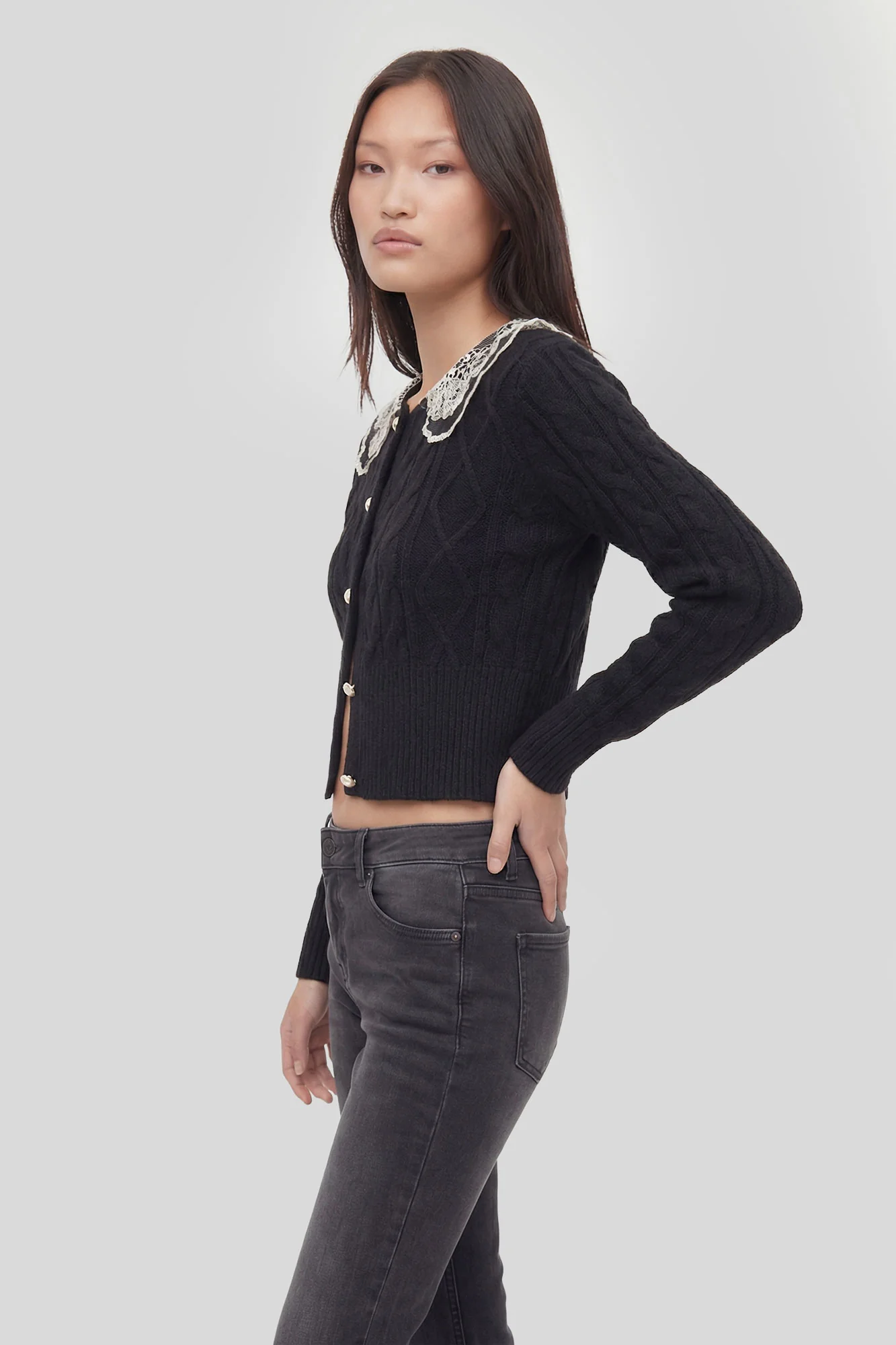 539-lace-collar-cable-knit-cardigan-5.webp Lace Collar Cable Knit Cardigan
