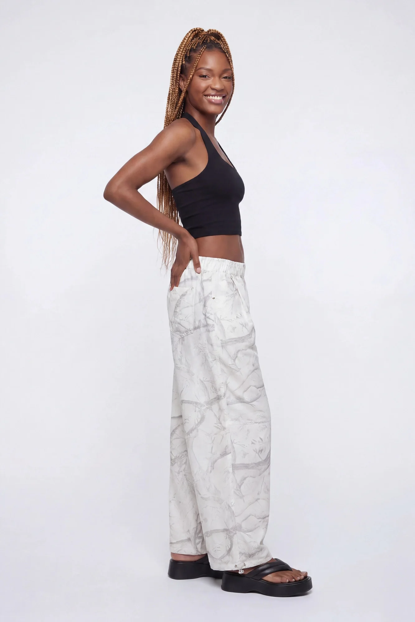 6400-wide-leg-parachute-pant-13.webp Wide Leg Parachute Pant