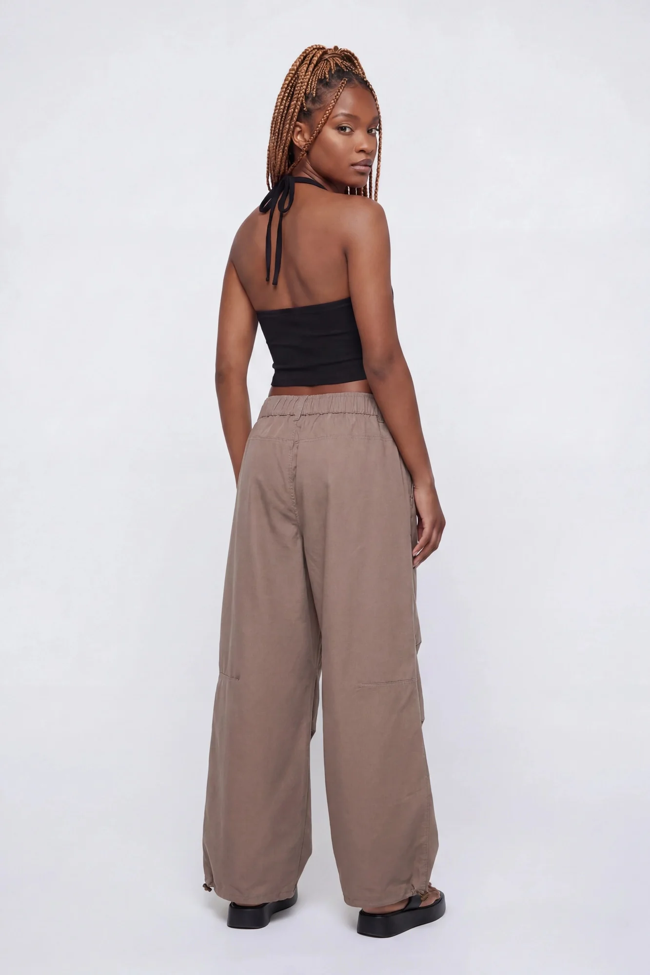 6400-wide-leg-parachute-pant-17.webp Wide Leg Parachute Pant
