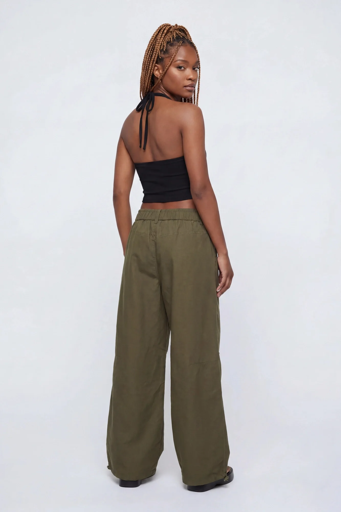 6400-wide-leg-parachute-pant-2.webp Wide Leg Parachute Pant