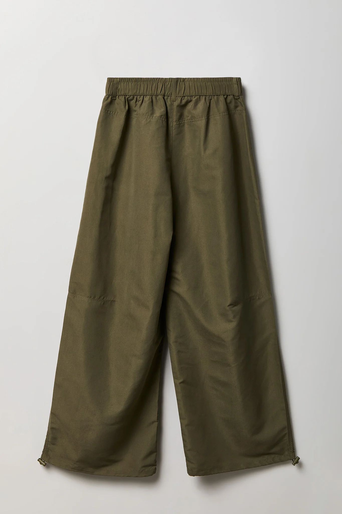 6400-wide-leg-parachute-pant-5.webp Wide Leg Parachute Pant