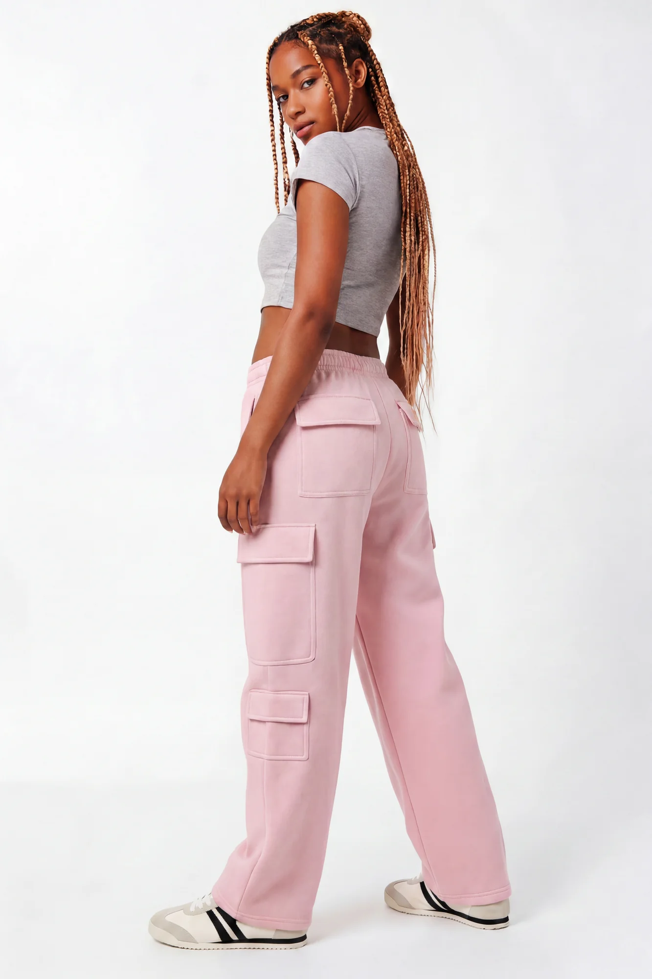 6528-fleece-low-rise-wide-leg-cargo-sweatpant-3.webp Fleece Low Rise Wide Leg Cargo Sweatpant