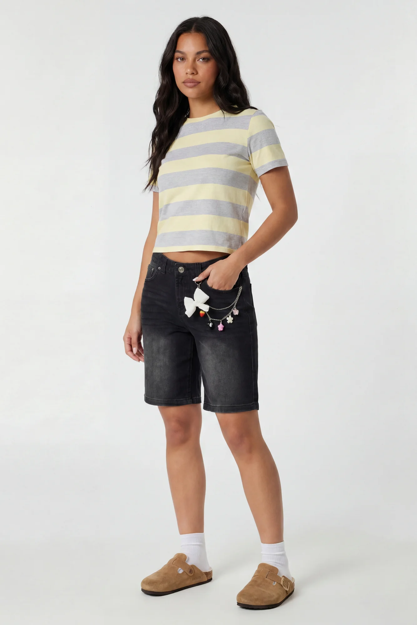 6754-brooklyn-low-rise-black-jort-11-with-charm-keychain-3.webp Brooklyn Low Rise Black Jort 11" with Charm Keychain