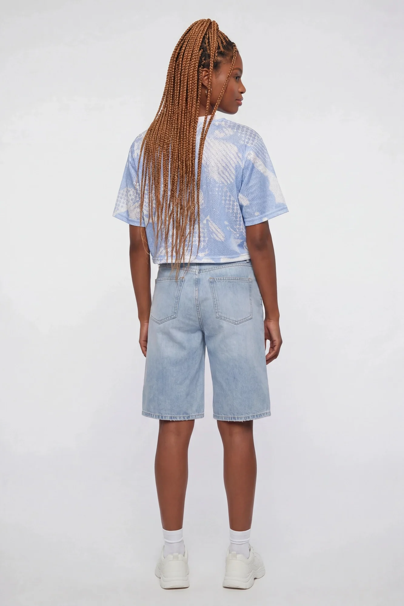 7640-usa-graphic-mesh-cropped-jersey-2.webp USA Graphic Mesh Cropped Jersey