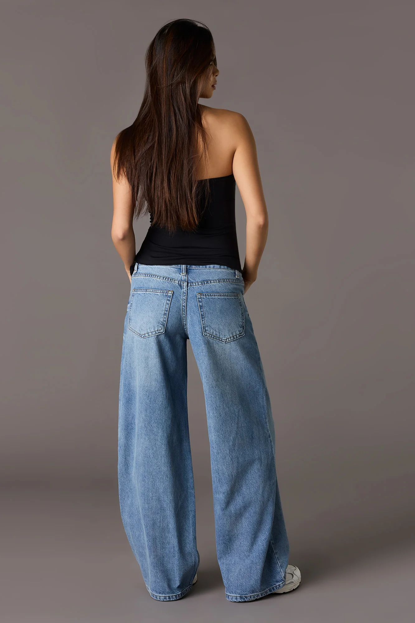 790-playboy-washed-low-rise-super-baggy-jean-6.webp Playboy Washed Low Rise Super Baggy Jean