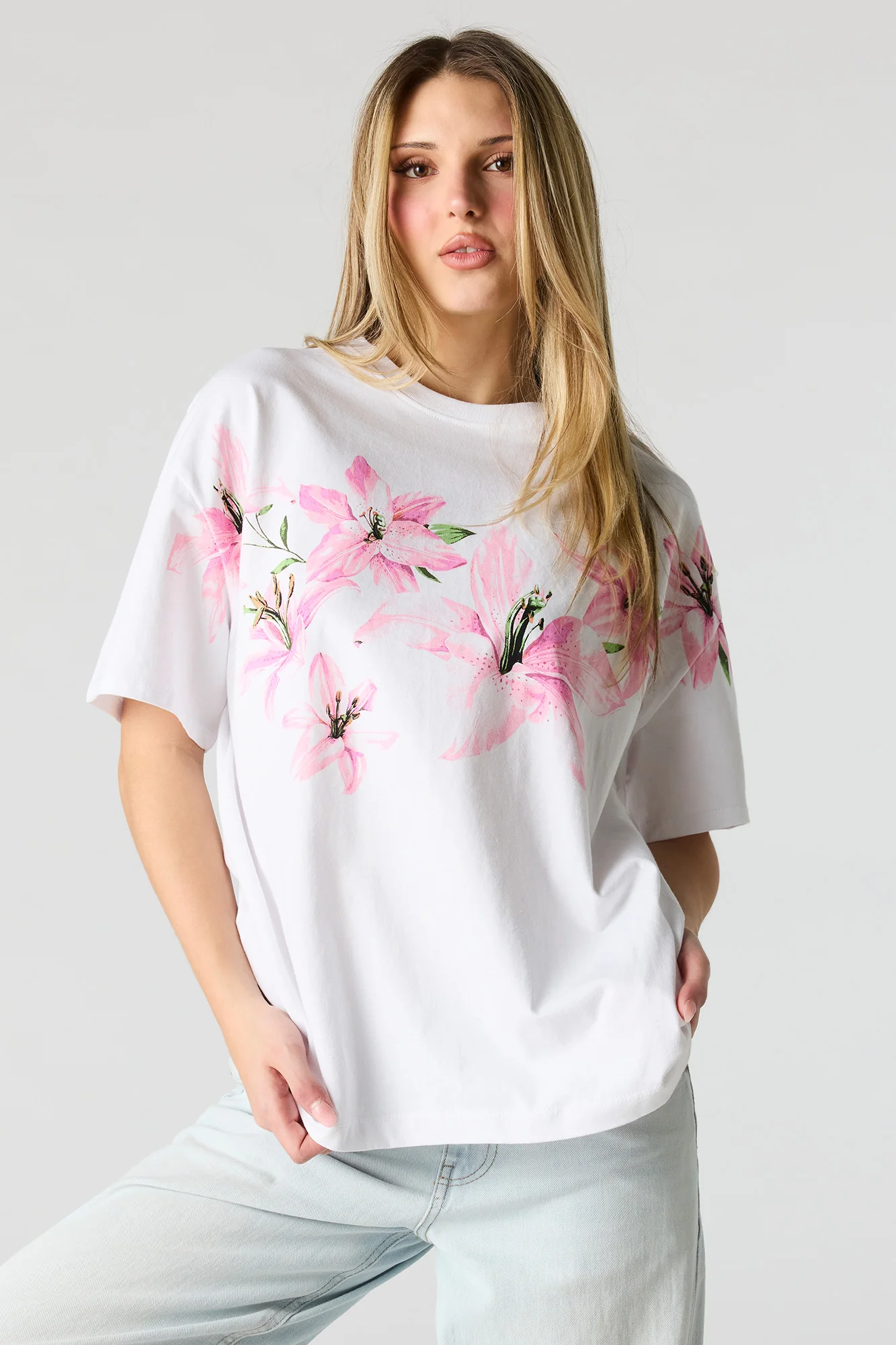 8256-graphic-boyfriend-t-shirt-4.webp Graphic Boyfriend T-Shirt