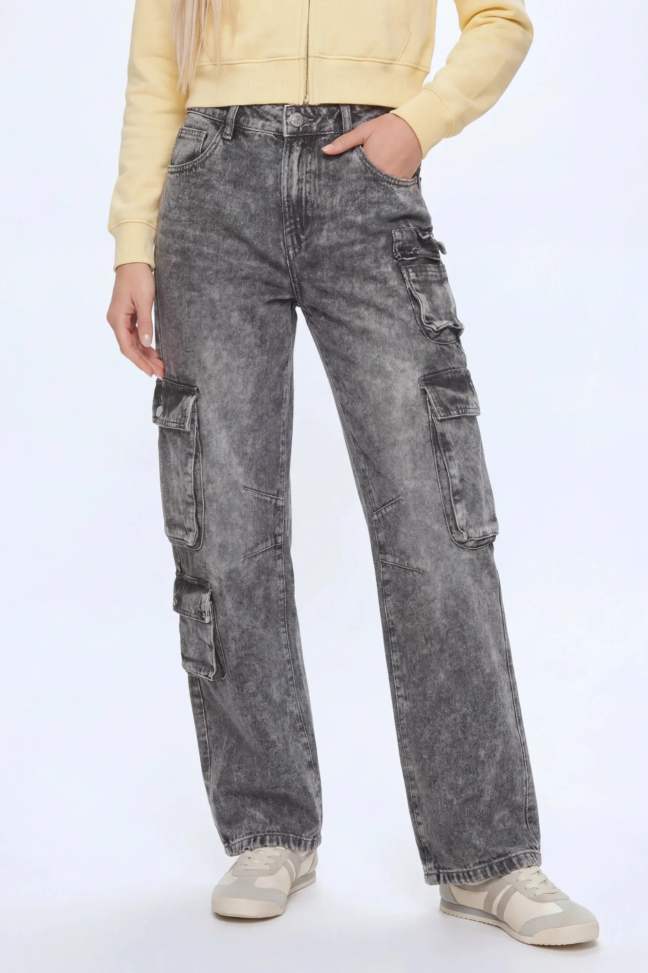 Multi Pocket Cargo Jean