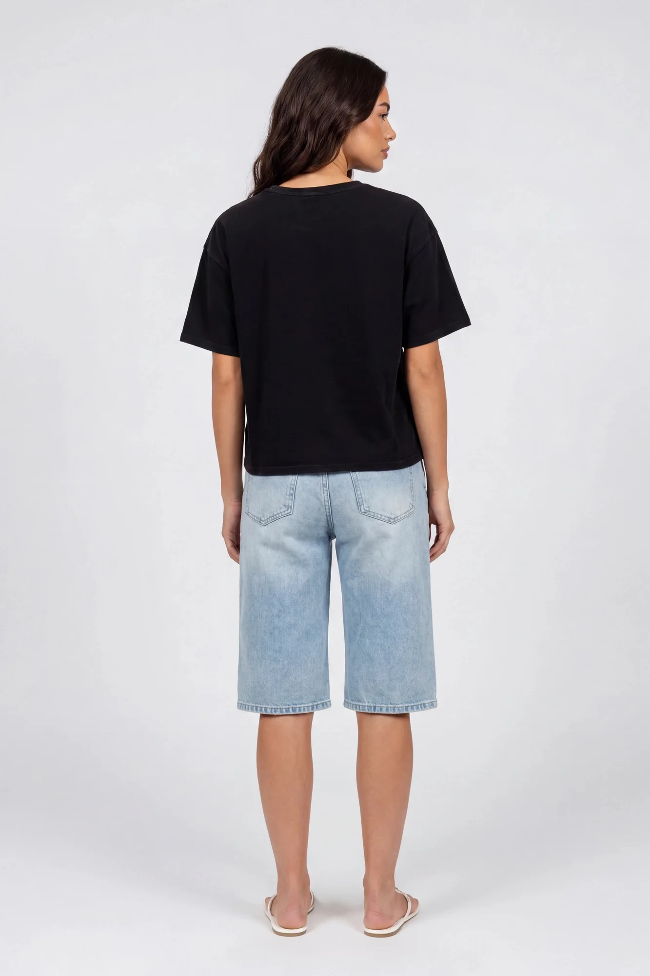 8389-washed-graphic-boyfriend-t-shirt-17.webp Washed Graphic Boyfriend T-Shirt