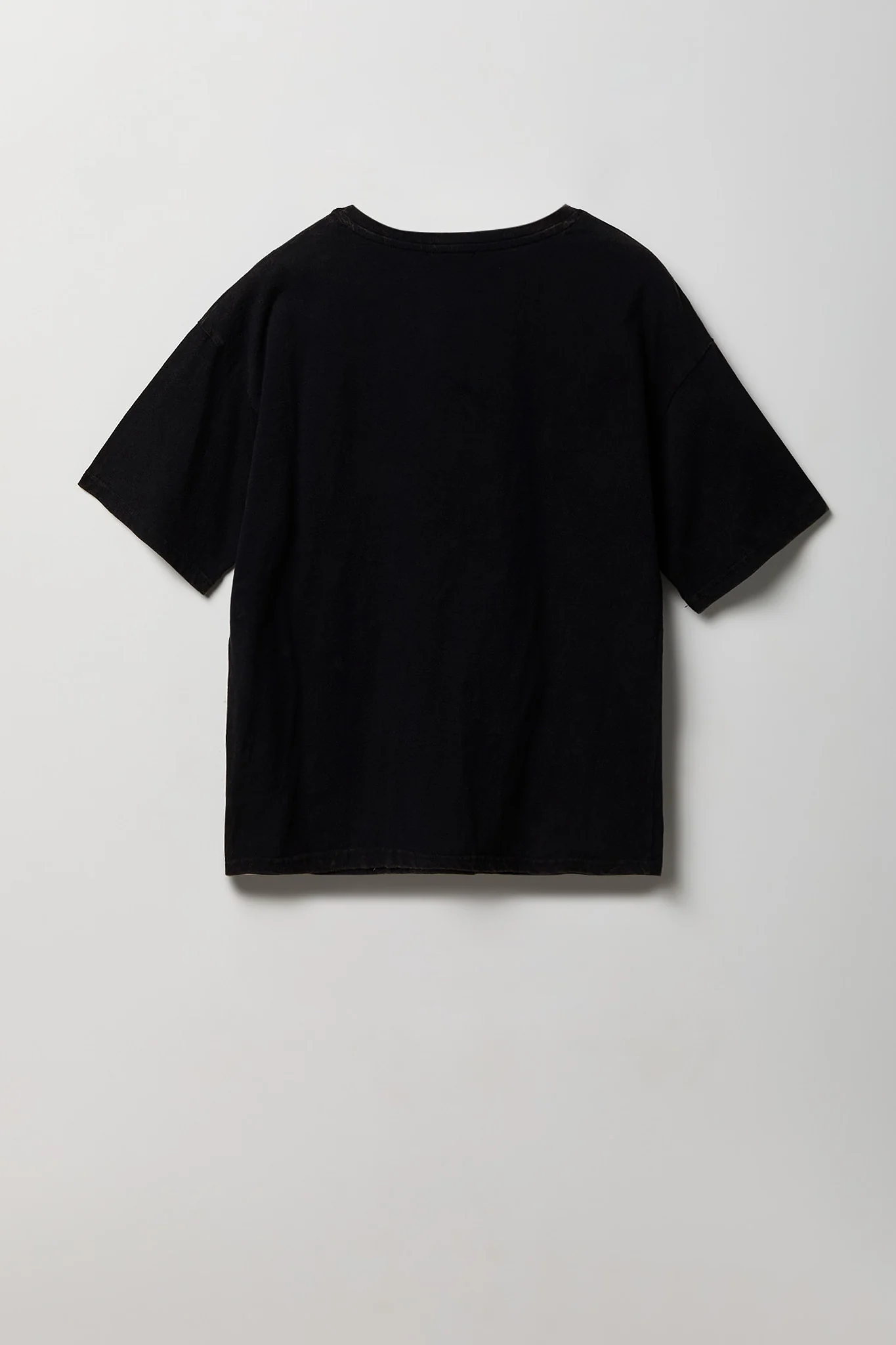 8389-washed-graphic-boyfriend-t-shirt-19.webp Washed Graphic Boyfriend T-Shirt