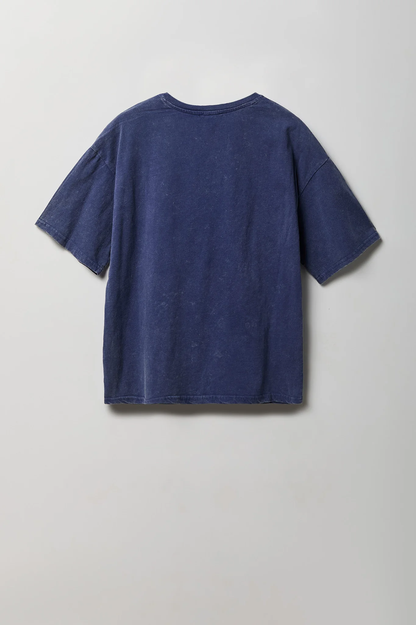 8389-washed-graphic-boyfriend-t-shirt-23.webp Washed Graphic Boyfriend T-Shirt