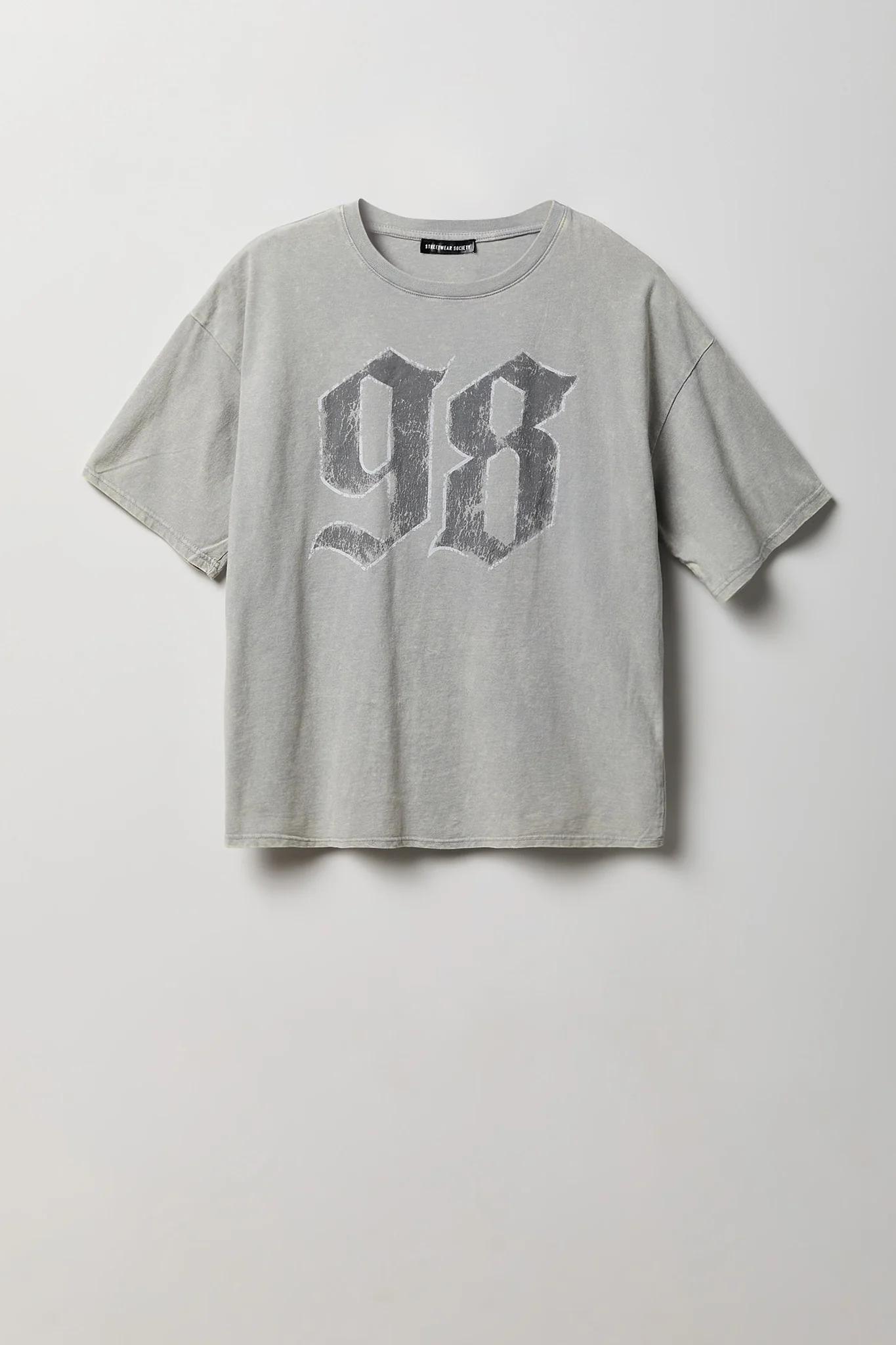 8389-washed-graphic-boyfriend-t-shirt-9.webp Washed Graphic Boyfriend T-Shirt