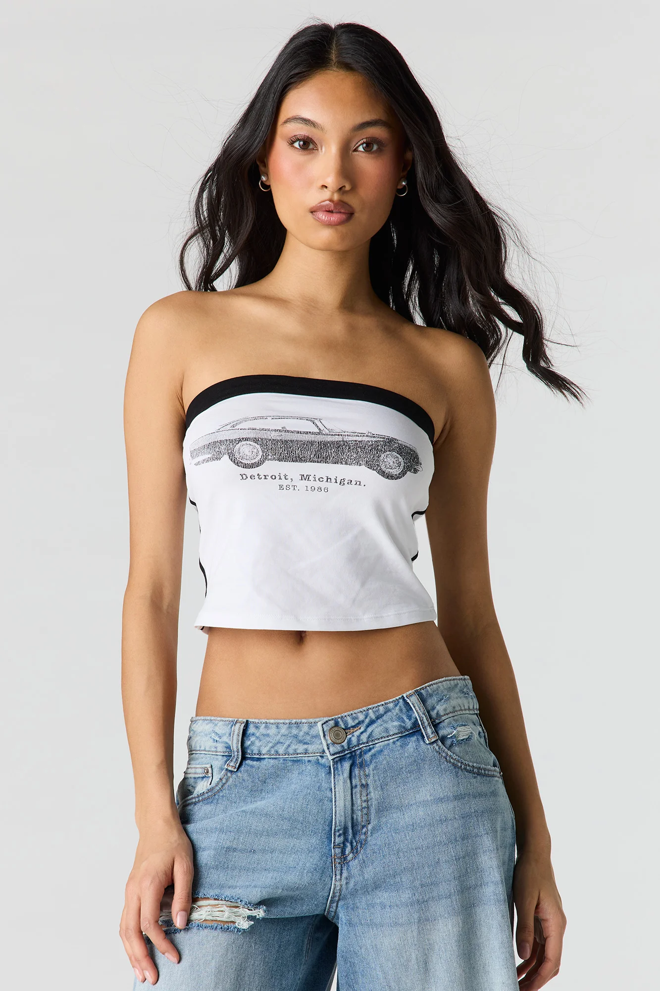 8640-contrast-graphic-tube-top-10.webp Contrast Graphic Tube Top