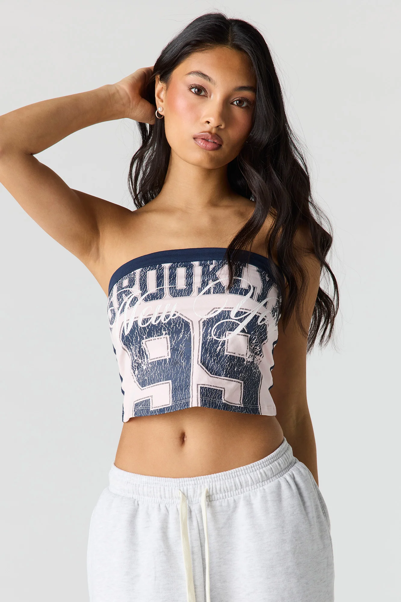 8640-contrast-graphic-tube-top-13.webp Contrast Graphic Tube Top