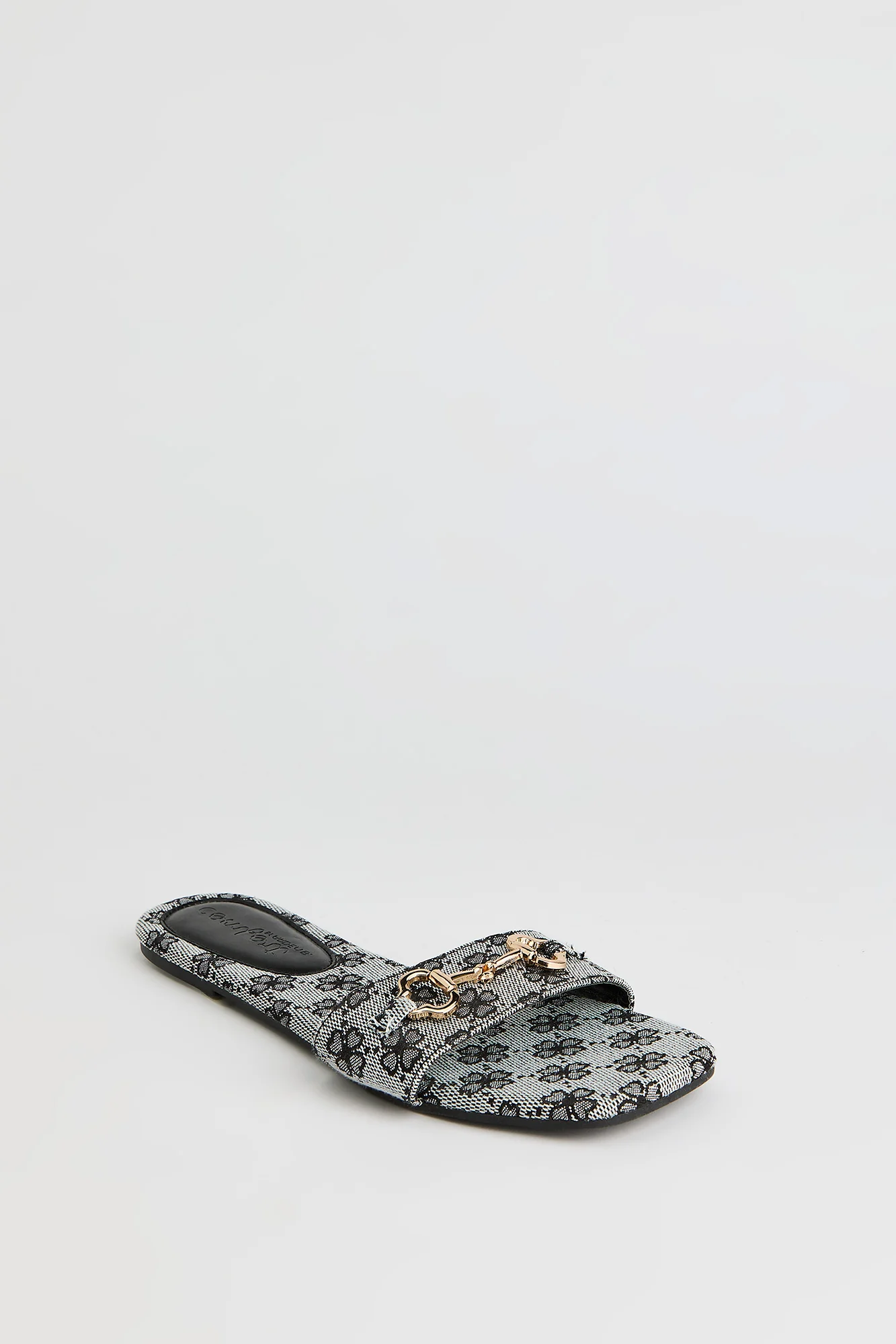 Status Print Sandal