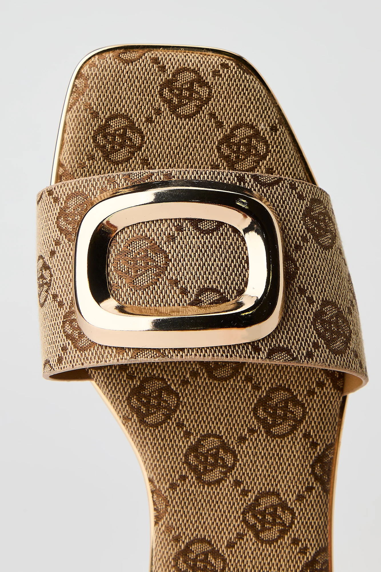 Square Metal Buckle Sandal