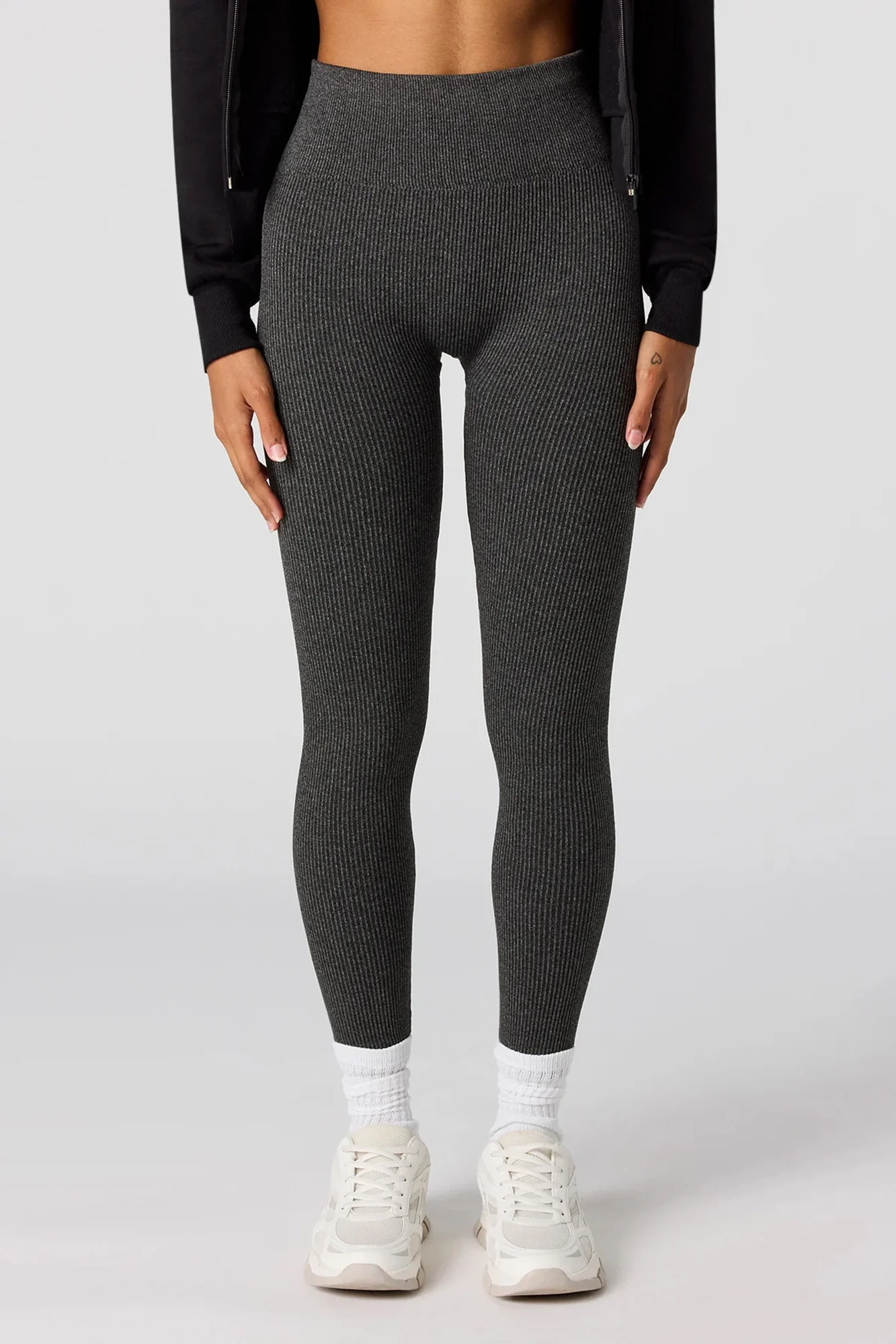 984-high-rise-seamless-ribbed-legging-12.webp High Rise Seamless Ribbed Legging