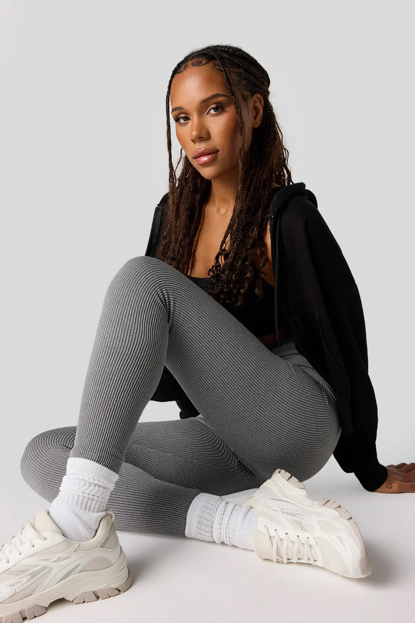 984-high-rise-seamless-ribbed-legging-4.webp High Rise Seamless Ribbed Legging